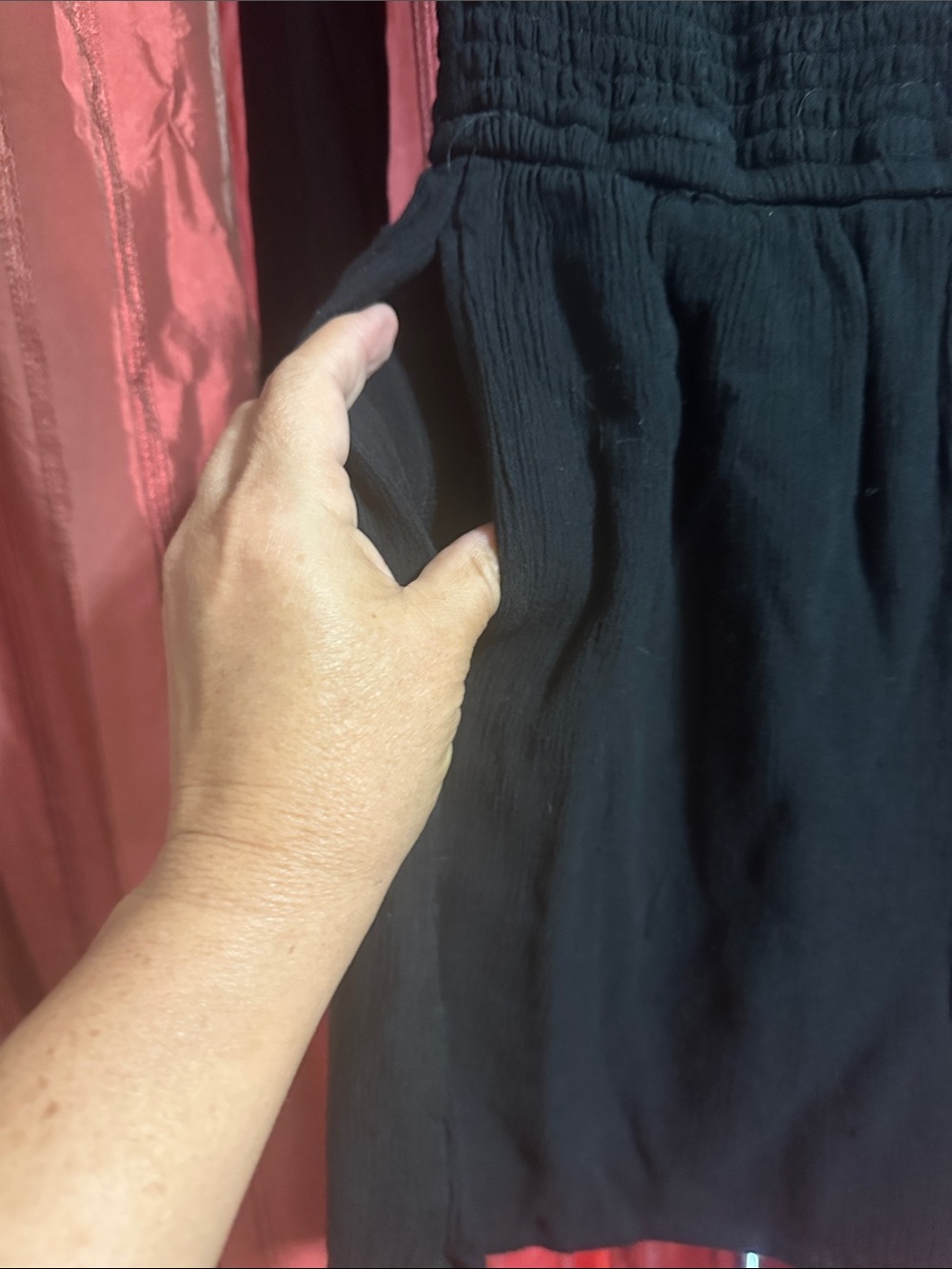 Hollister Sadie smocked bodice puff sleeve cotton poplin romper in black XS - Picture 4 of 6